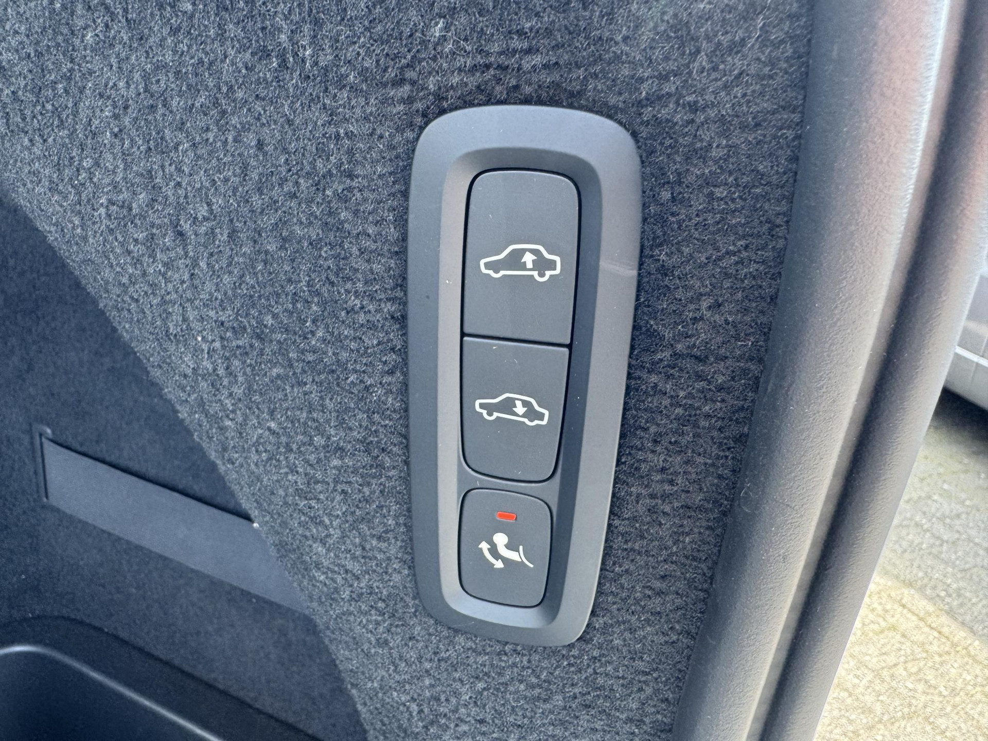 44266914-27.jpg