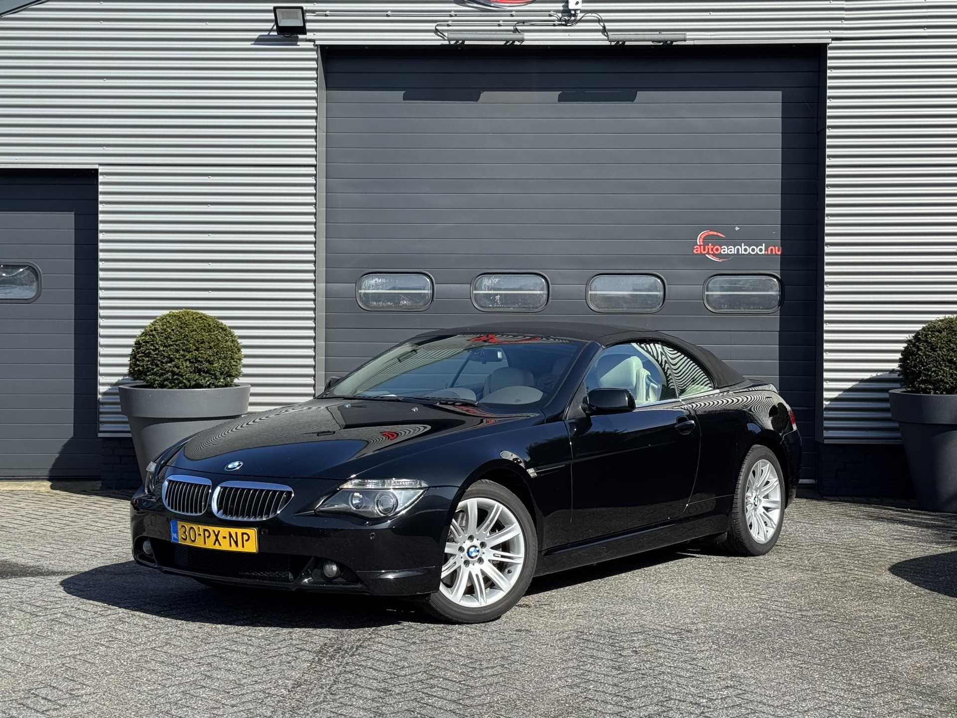 48371641-24.jpg