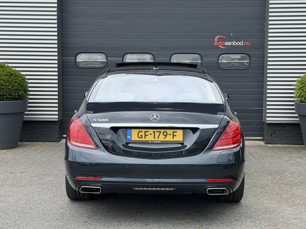 53980905-5.jpg