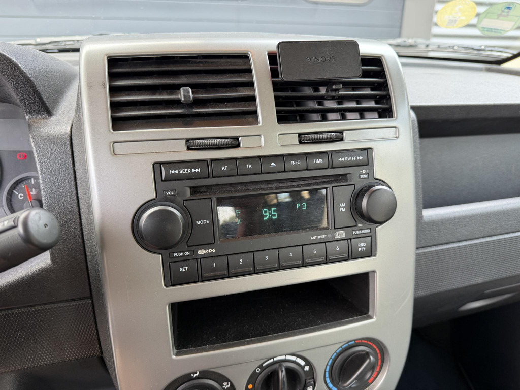 55372366-15.jpg