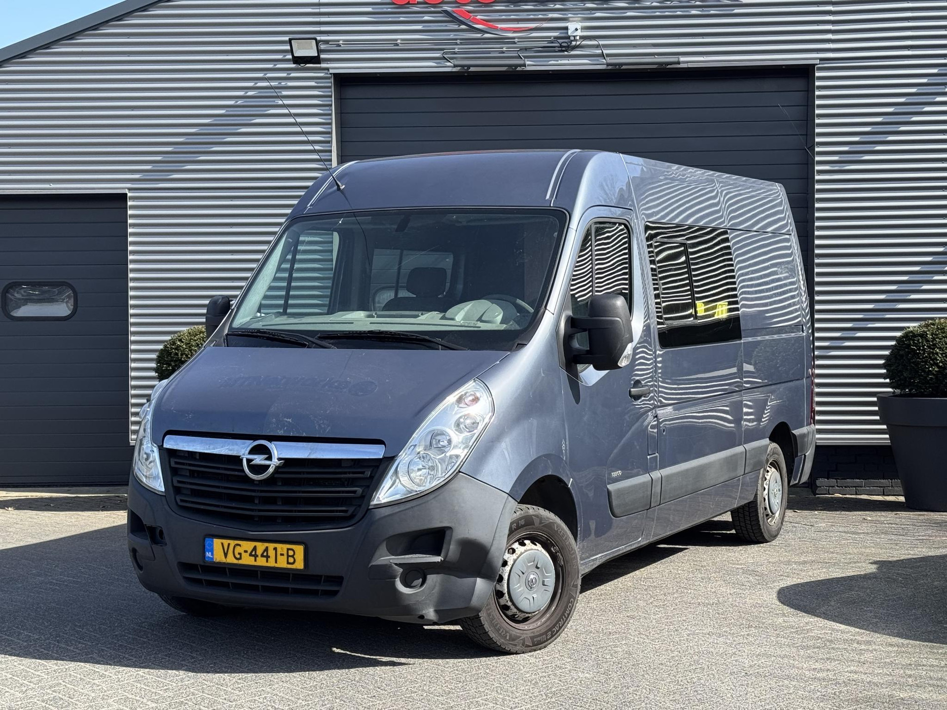 43671293